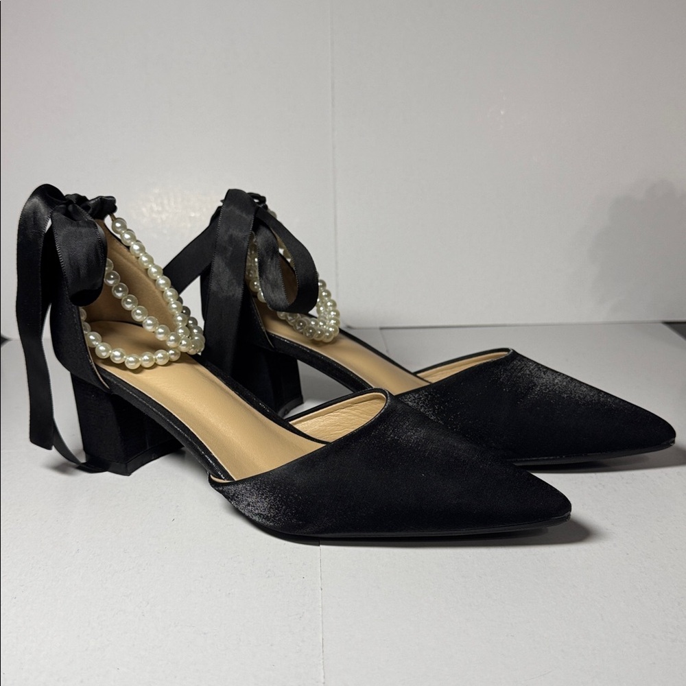 Elegant Black Women's Shoes with Pearl and Ribbon Detail